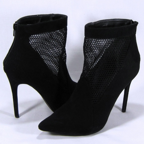 Olivia Ferragamo Black Suede Ankle Booties Sz: 10M - Picture 1 of 8